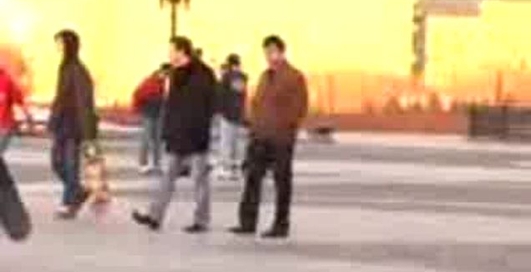 скейтеры бьют скинов