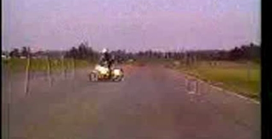 Милиционер и мотык)