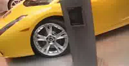 Lamborghini Gallardo и Aston Martin V8 Vantage...