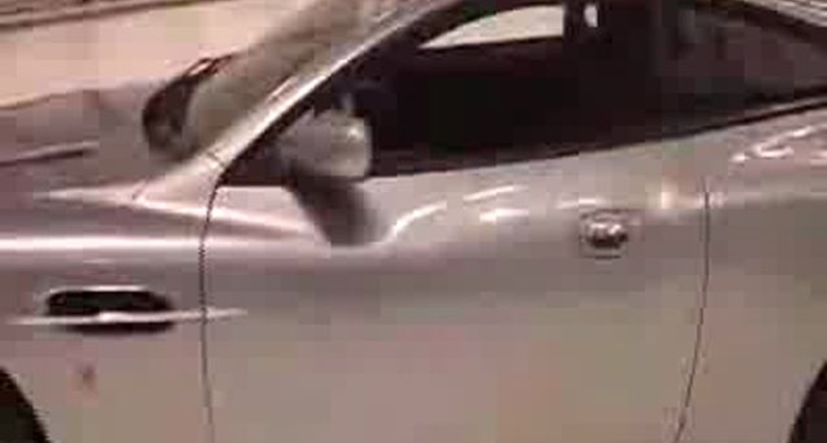 Aston Martin - гарааж...