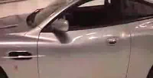 Aston Martin - гарааж...