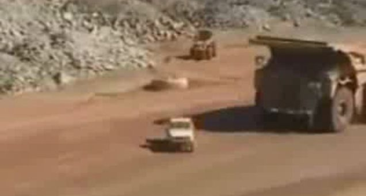 Просто раздавил