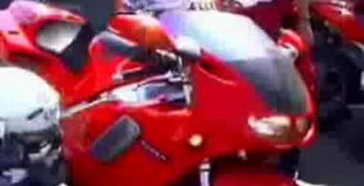 Дура на мотоцикле