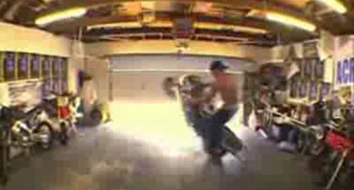 Мото трюки на спортбайках