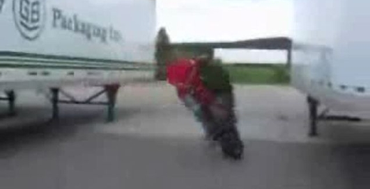 Мототрюки на дороге