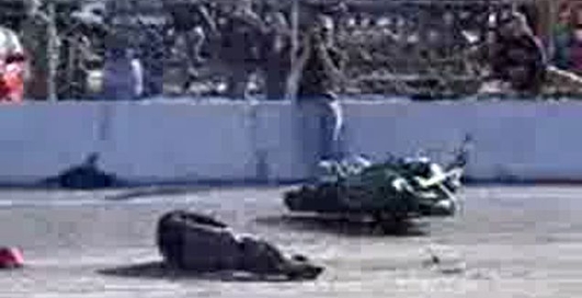 Ему нужен врач!