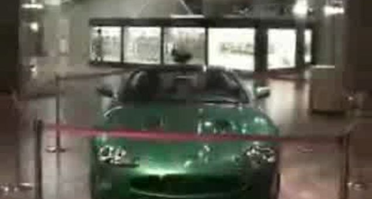 JAMES BOND EXHIBIT ASTON MARTIN