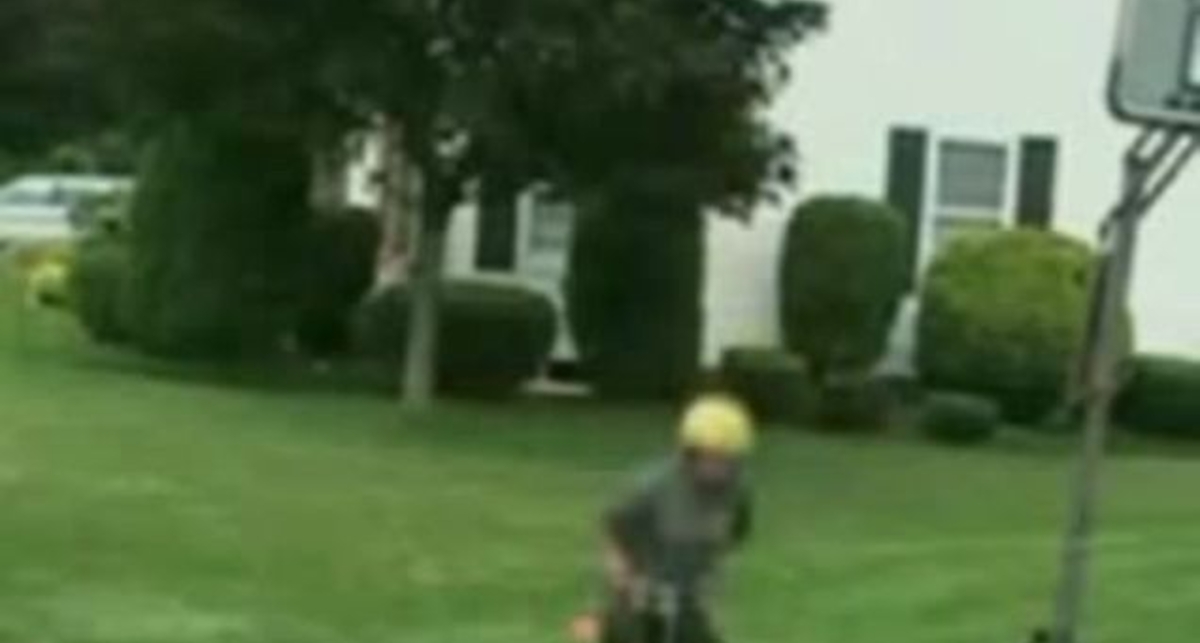 дострибався