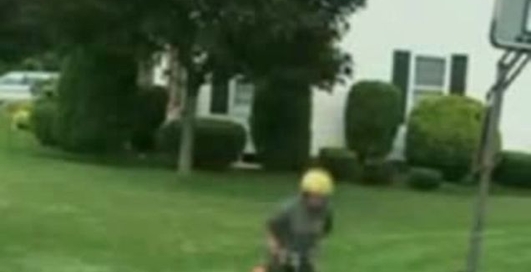 дострибався