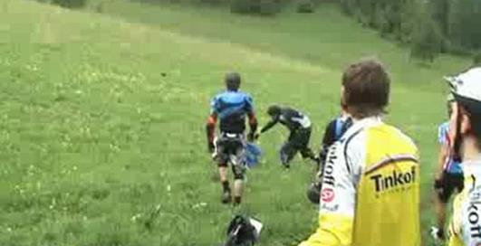 Красиво убрался.