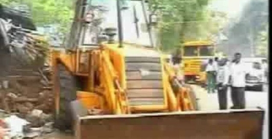 даже не остановился...