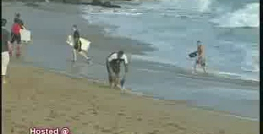 Драка на пляже