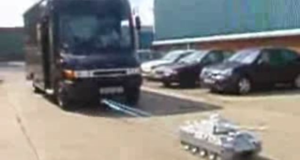 мини танк...