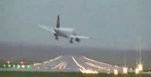 Опасная посадка.А-320.