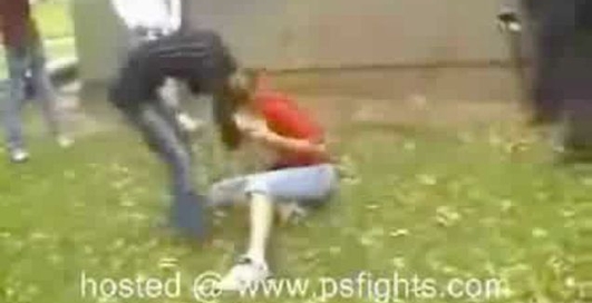 И опять девченки ипошатся