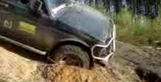 мега кувырок через крышу на ниве