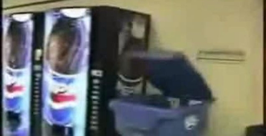 не вийшло налякати