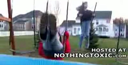 розвалилось