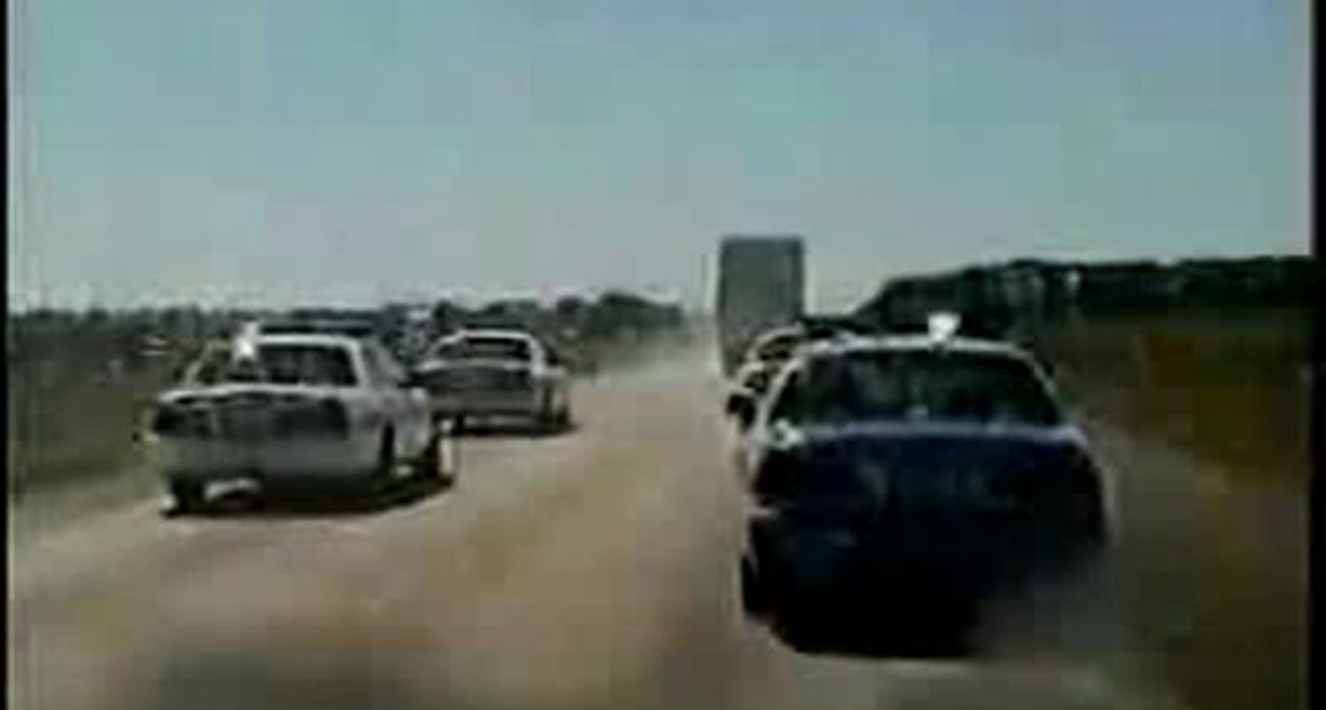 викрав вантажівку