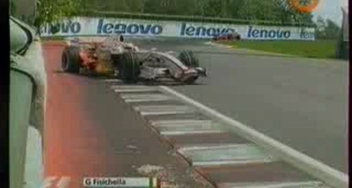 Вылет Физикеллы.Канад а 2008.формула 1