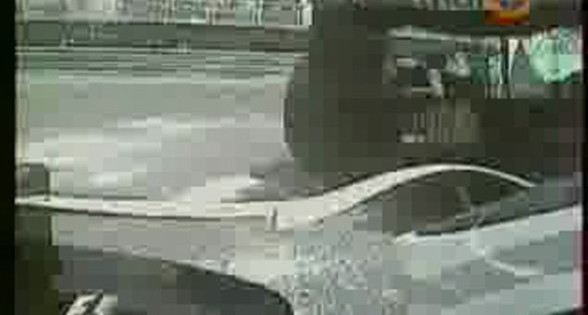 Накаджима врезается в стену на пит-лейне ГП Канада 2008.формула 1