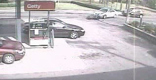 Авария на заправке