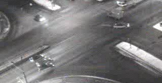 ааа! сбил светофор!