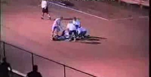 впав із мотоцикла