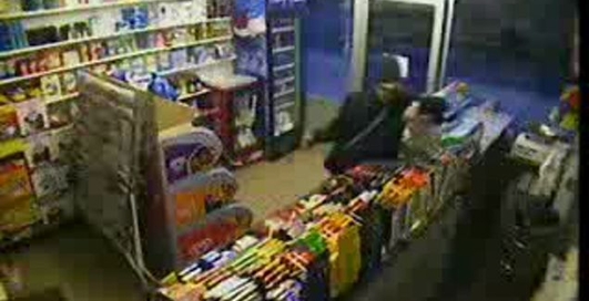 Нападение на магазин с арбалетом