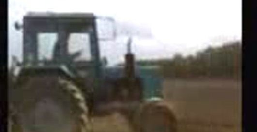 Дыбы на тракторе с сеялкой
