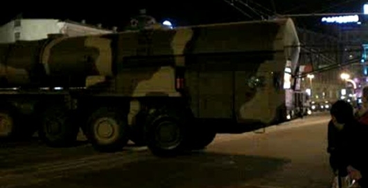 7-осный МАЗ разворачивается на Тверской