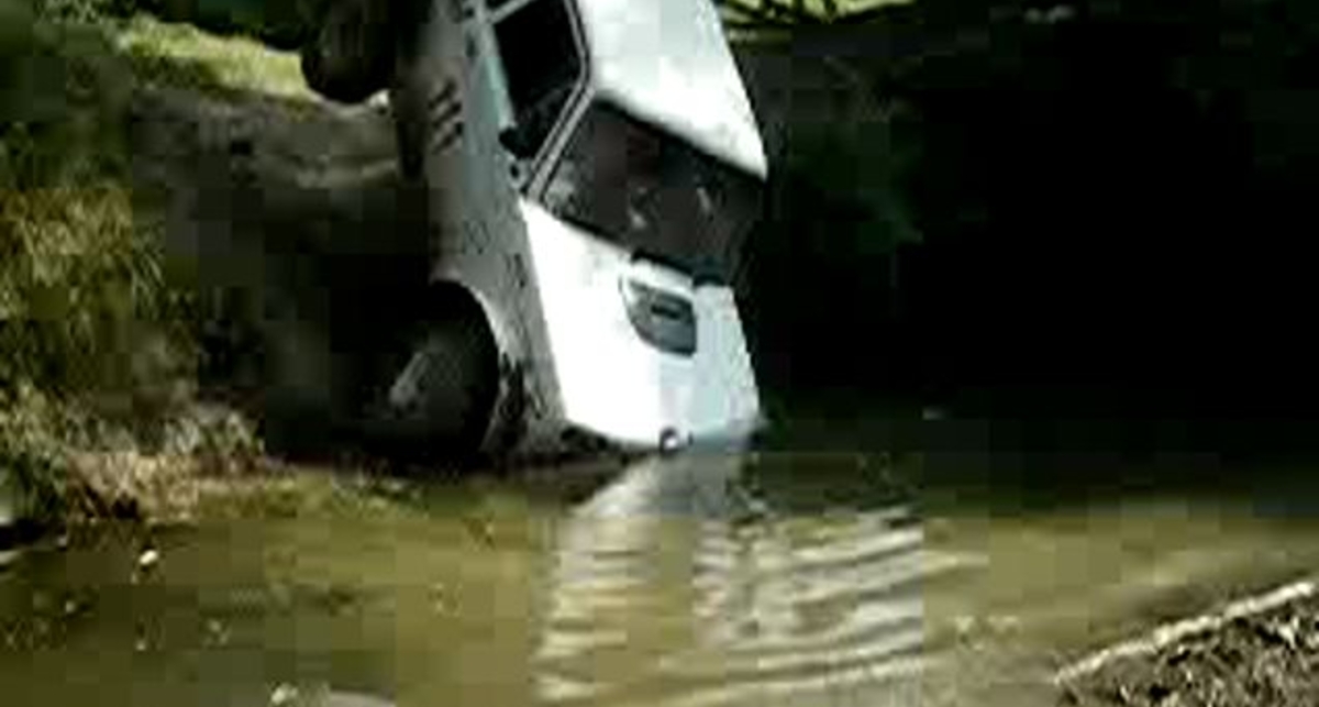 За малым не перевернулся!!