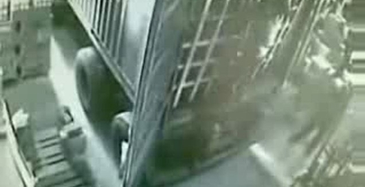 Как быстро разгрузить фуру