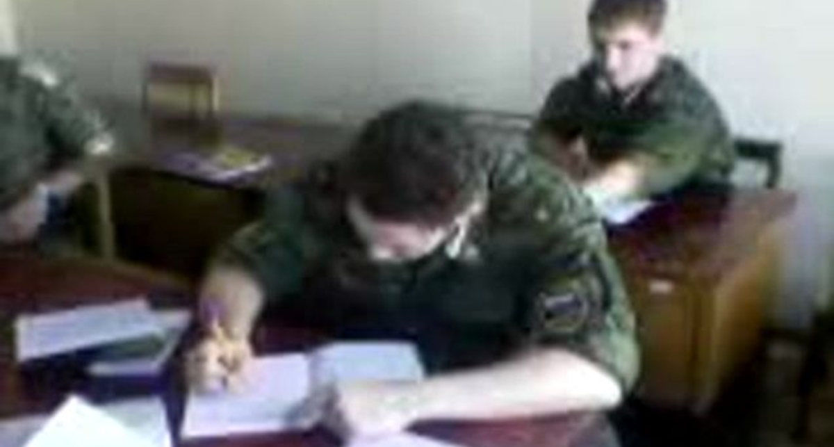 Стулом по голове