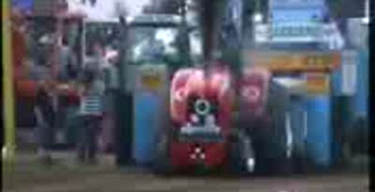 трахтор загорівся