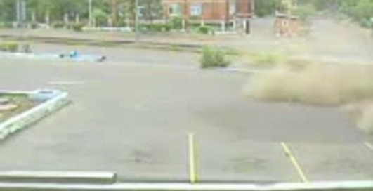 Уличный гонщик не вписался в поворот