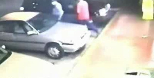 атака ножом