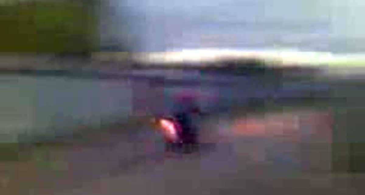 Днепр-11 разгон до 60 км-ч по гравию в гаражах