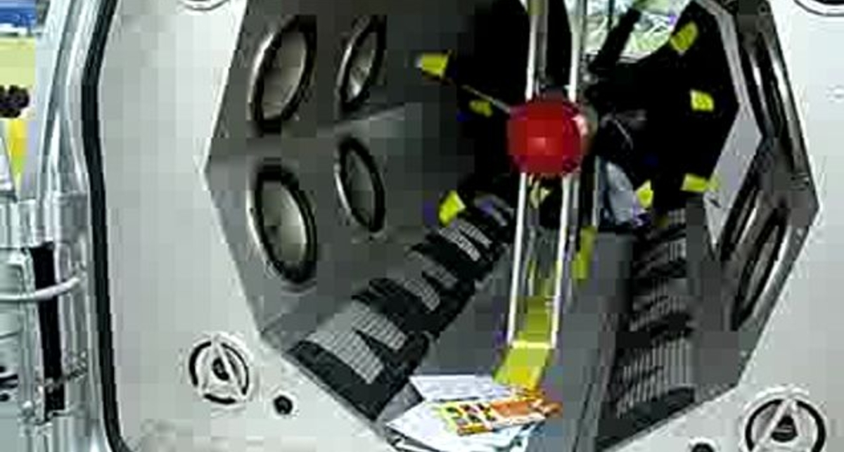 Автомобиль-сабв уфер