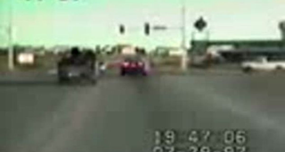 її просто знесло