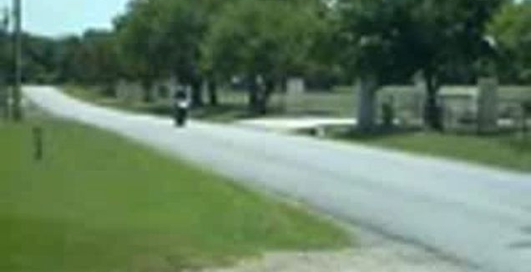 впав із мотоцикла