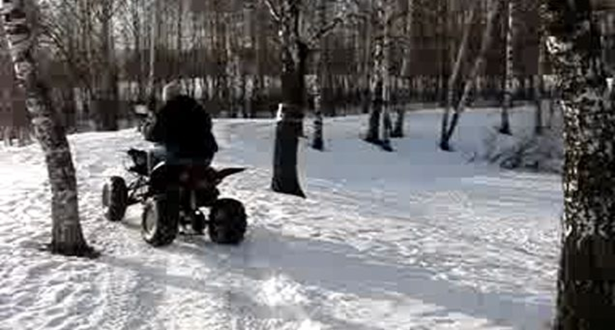 Попытка прыгнуть на квадре