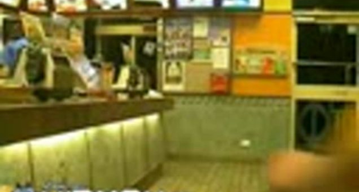 скейтбордист спробував зробити трюк