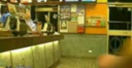 скейтбордист спробував зробити трюк