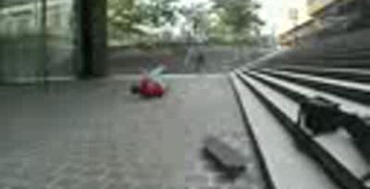 перестрибнув через сходи