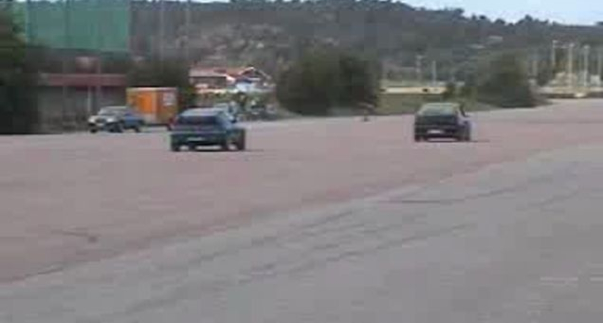 Honda vs Peugeot T16