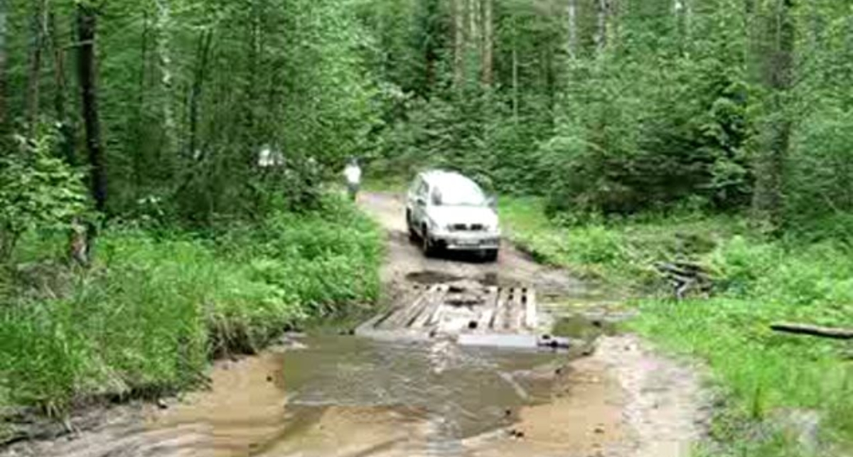 12-14.06.2008 Конаково. Переезд через мостик.