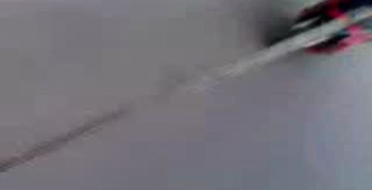 На привязи!