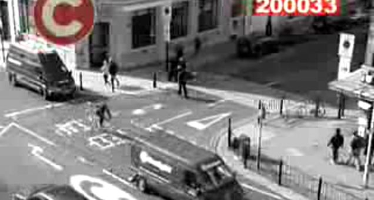 Mazda2. Шокирующий вид.