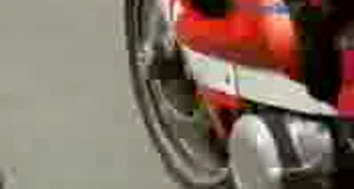 мотогонщик